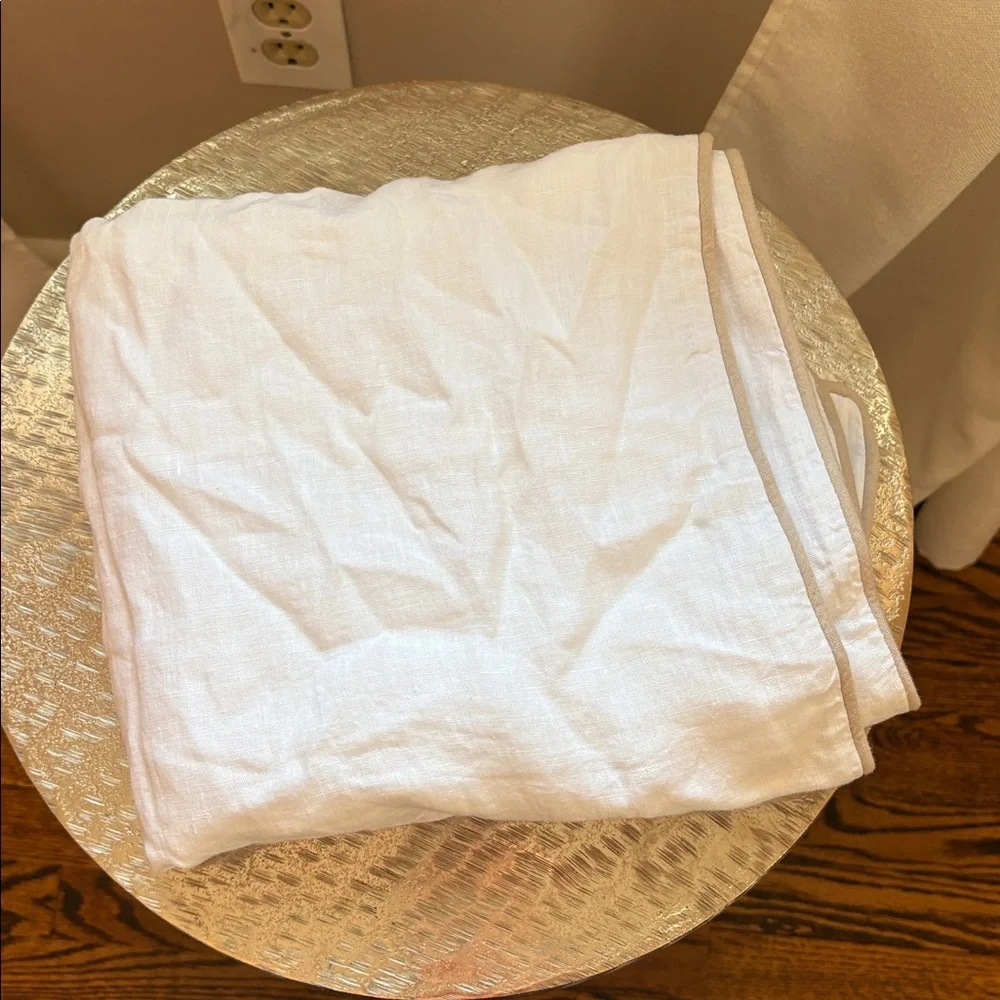 Quince White Cotton Duvet Cover Set with Contrast Piping